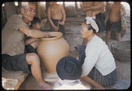 Pottery village : potter
