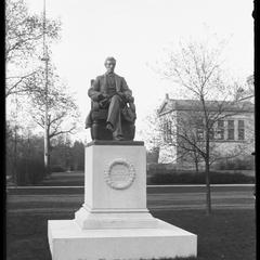 Lincoln Monument, Library Park
