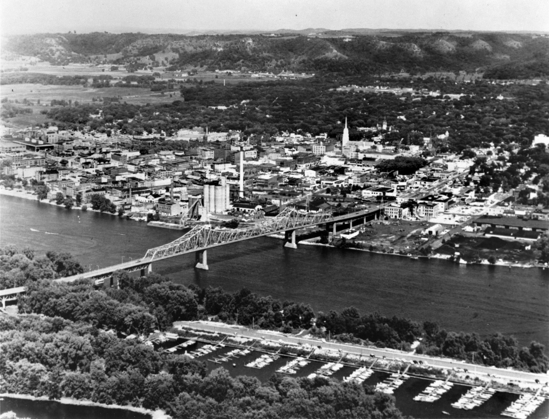 ‎La Crosse Aerial View UWDC UWMadison Libraries
