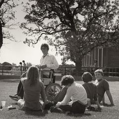 Students on campus commons, 1980