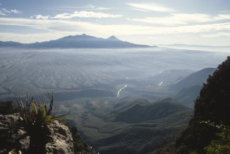 Volcán and Nevado de Colima from Los Picachos
