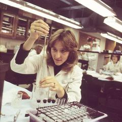 Jackie Stetina in the lab