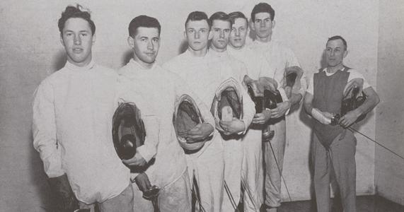 1943 Fencing team