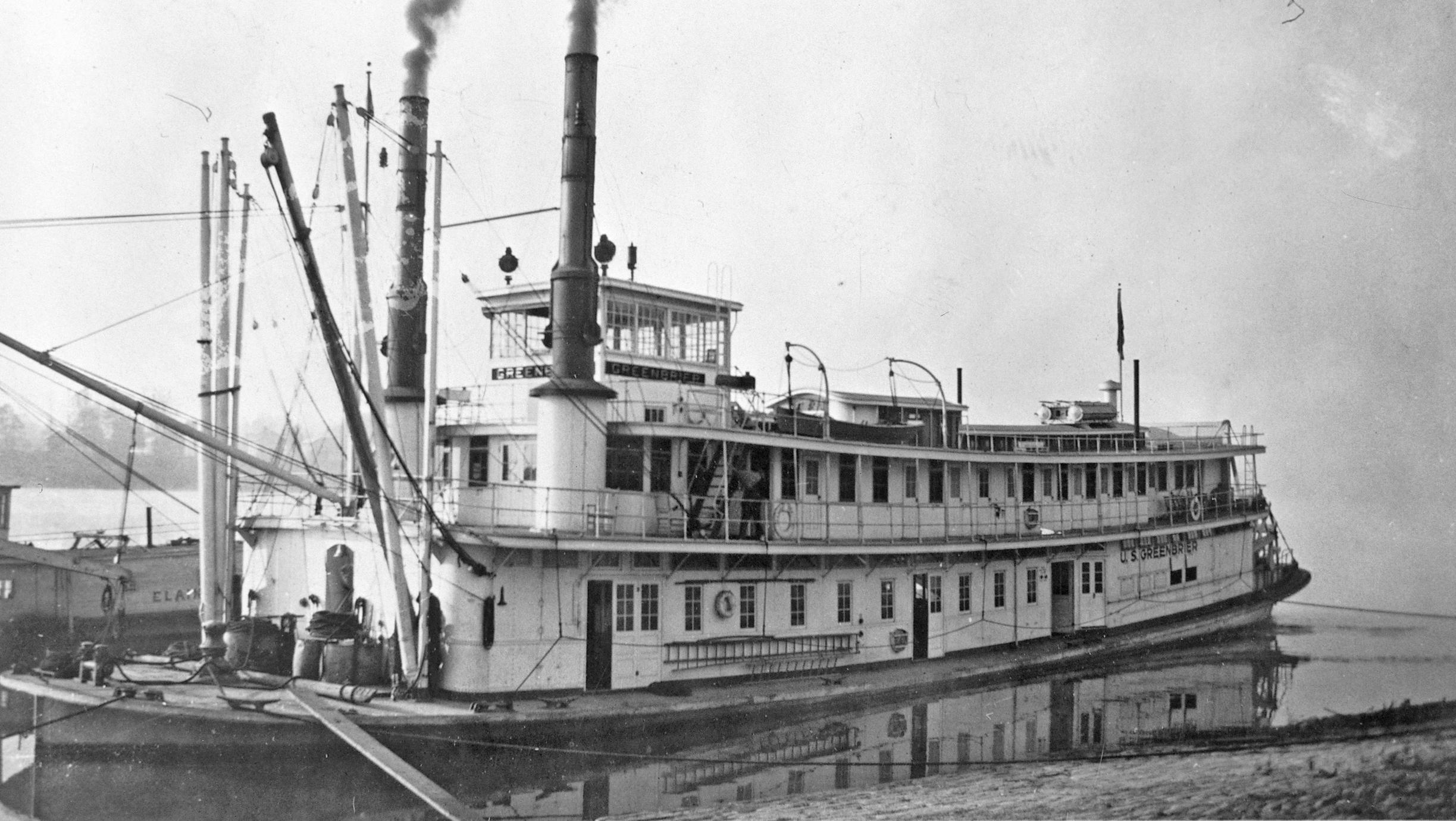 Two Rivers lighthouse - UWDC - UW-Madison Libraries