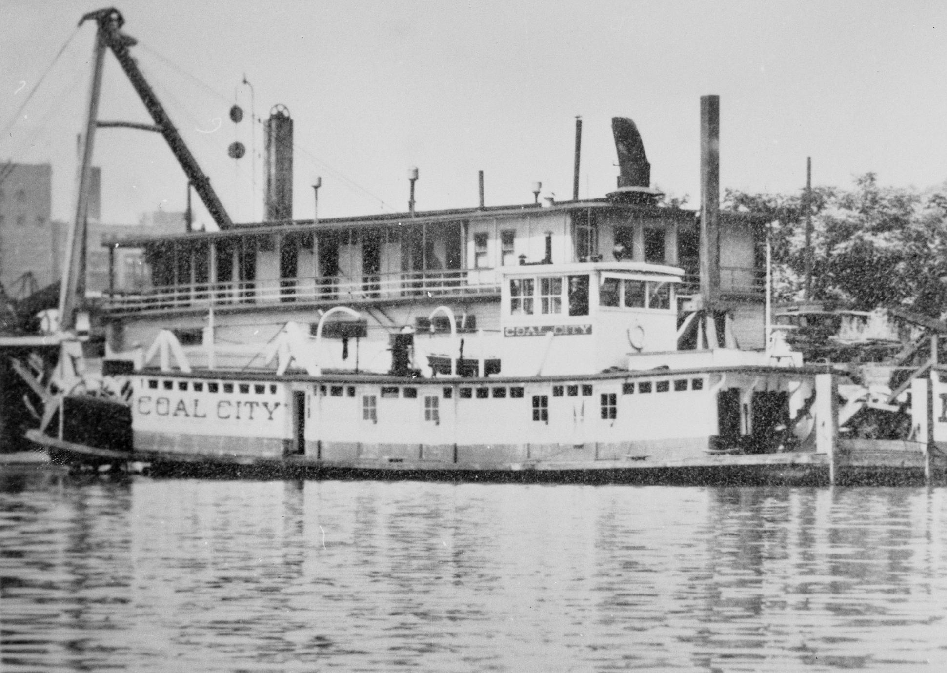 ‎Coal City (Towboat) - UWDC - UW-Madison Libraries