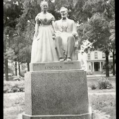Monument - Abraham and Mary Todd Lincoln
