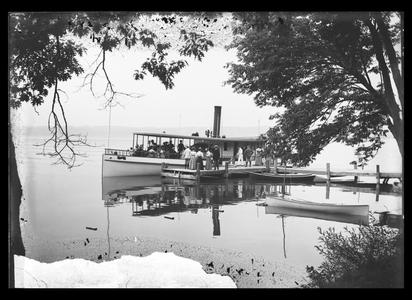 Lake Geneva - YMCA Camp - 10 o'clock boat