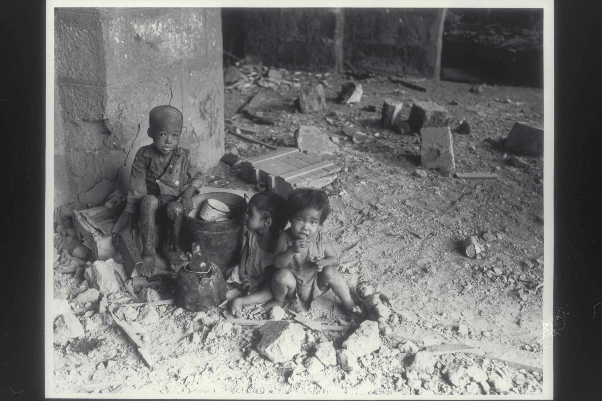 ‎Child victims after bombings, Manila, 1945 - UWDC - UW-Madison Libraries