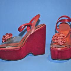 Red velveteen wedge shoes