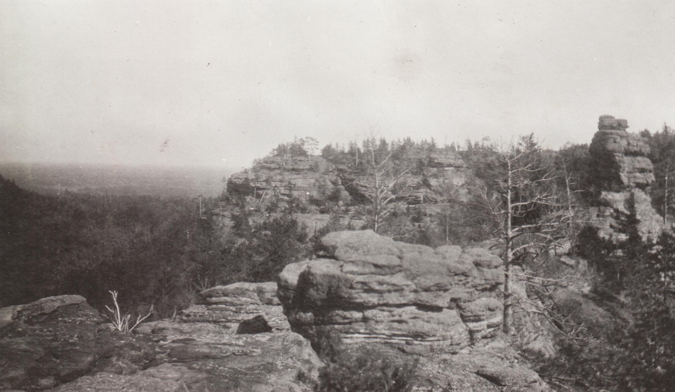 ‎Castellated forms at Bruce Mound UWDC UWMadison Libraries