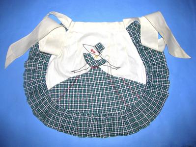 Plaid ruffle apron