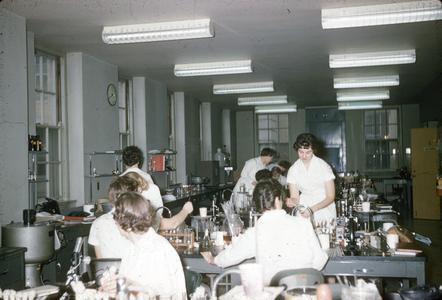 Medical technology students in the lab