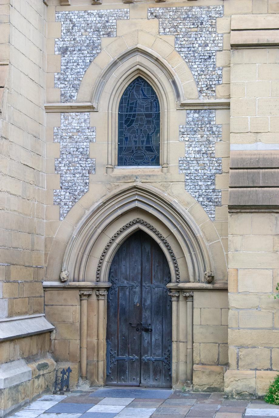 Southwark Cathedral exterior choir aisle doorway