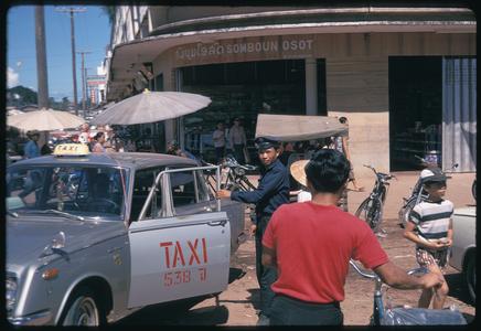 Morning Market : taxi