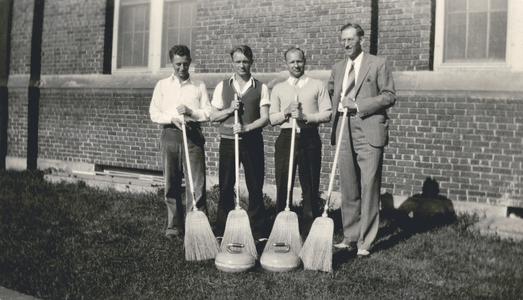 Curling players with Walter Wittich