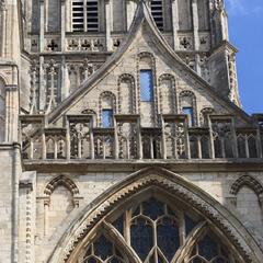 Gloucester Cathedral south transept gable