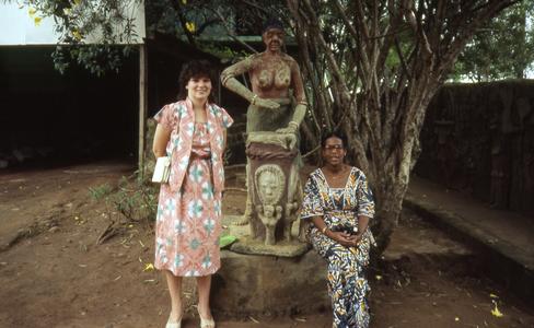 Paula and Lisa with Osogbo statue