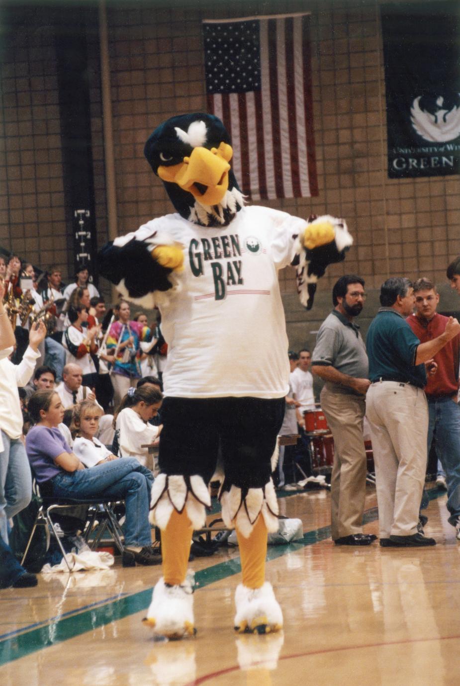 ‎Phlash Phoenix mascot at women's basketball game - UWDC - UW-Madison ...