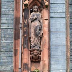 Lichfield Cathedral exterior Lady Chapel south
