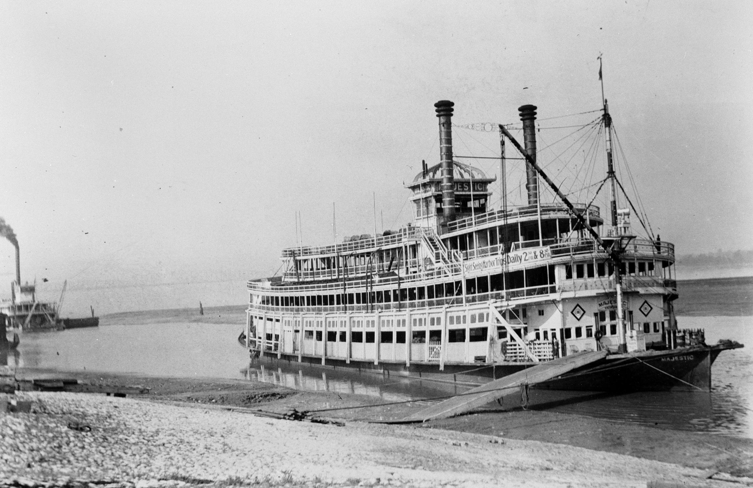 1915 STEAMBOAT WAVE BACK