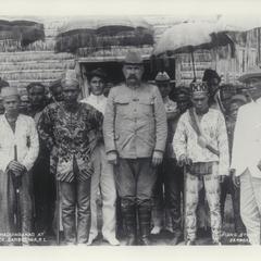 Sultan of Maguindanao with Governor Finley and subordinates, Zamboanga, 1899-1901