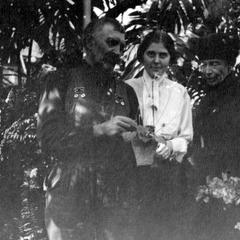 Julius Fitzke, Edith, and Clara in Burlington greenhouse