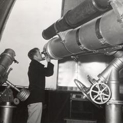 Jerome Knuijt with telescope