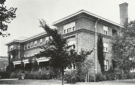 Old Crownhart Hall