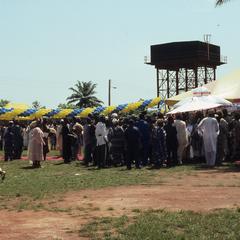 Crowds around coronation stage