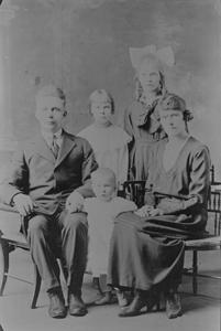 Viola Turpeinen and family