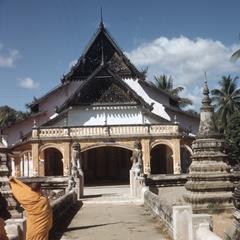 Siem Reap : pagoda and Bonze