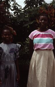 Two young Ifaturoti girls