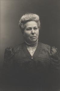 Mary J. Eichelberger