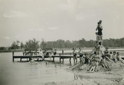 Early river scenes, photo 1