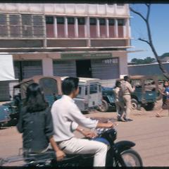 Morning Market : motorbikes