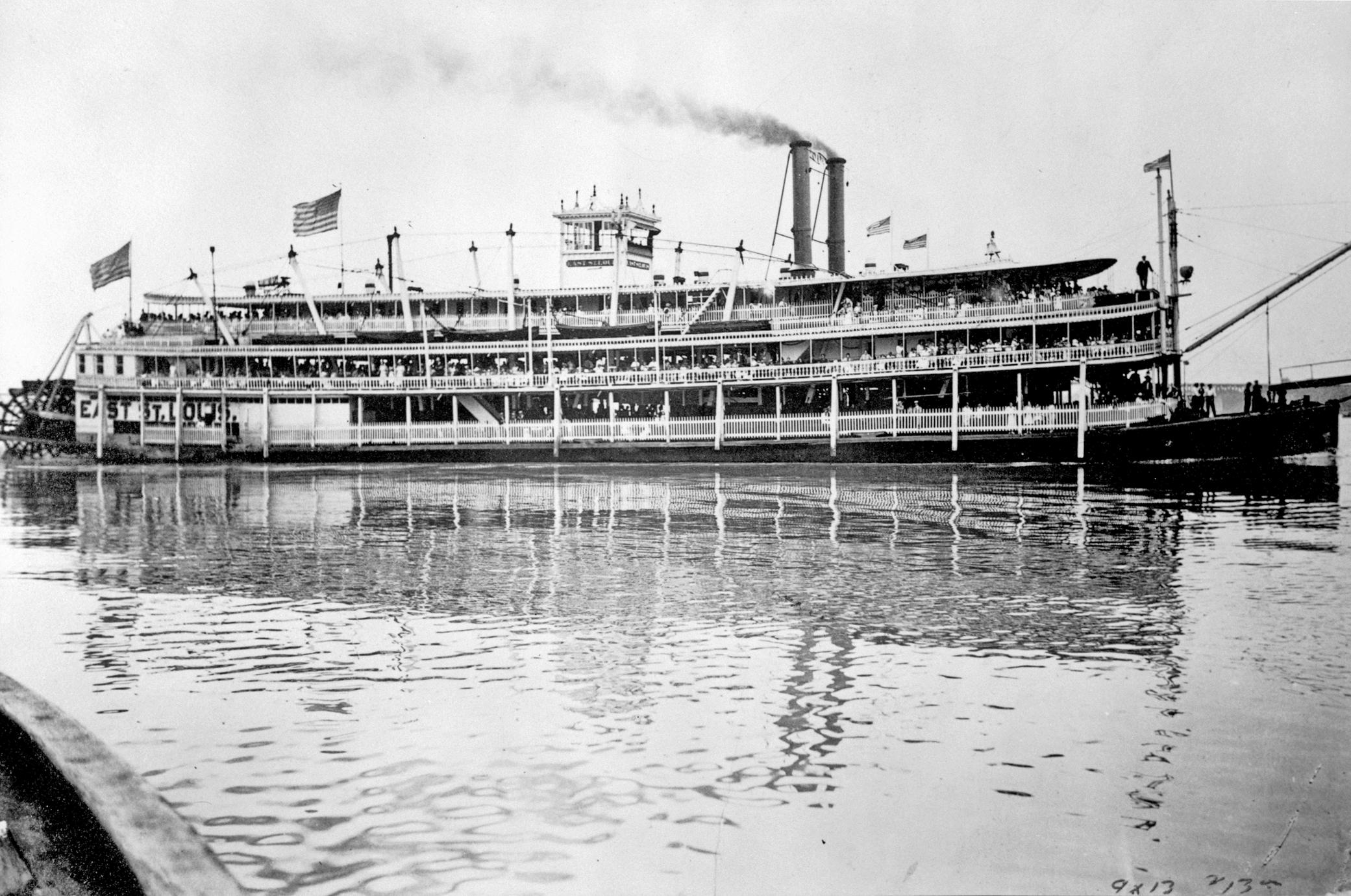 ‎East St. Louis (Packet/Excursion Boat, 1895-1923) - UWDC - UW-Madison ...