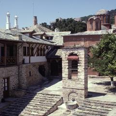Inner courtyard at Xenophontos