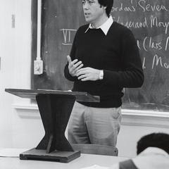 Professor Gary Sandefur lecturing
