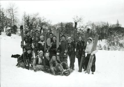 Winter sports on Observatory Hill