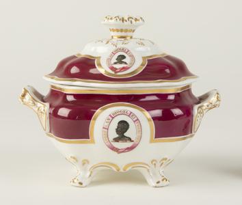 Covered Sauce Tureen