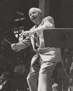 Professor Gordon conducting