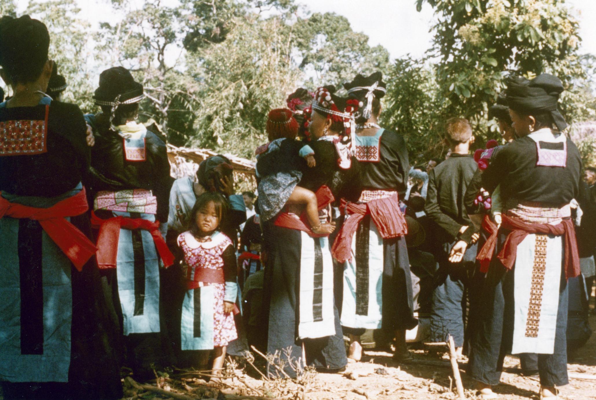 ‎hmong Villagers At Nam Phet Welcoming Guests In Houa Khong Province