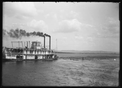 Mississippi River raft boat (Frontenac)