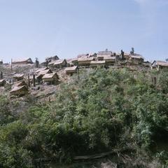 Ethnic Khmu' refugee houses