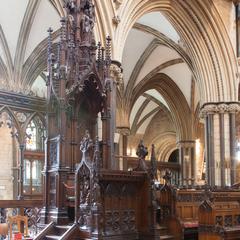 Worcester Cathedral interior choir with bishop's chair