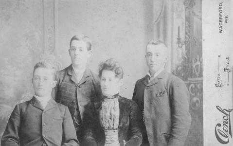 Siblings George, Maurice, Alma and Ellis Healy