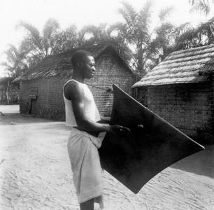 A Kuba-Bushong Signalling Drum, Langoml