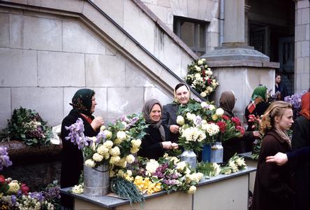 Women selling flowers at the market