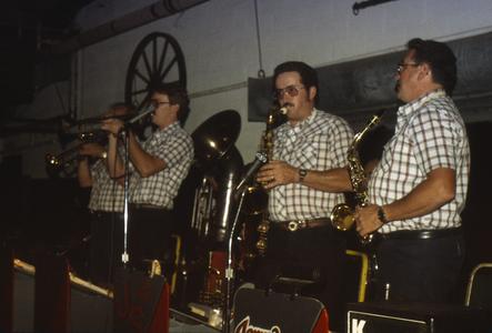 Jerry Schneider band performs