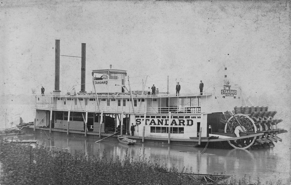 Standard (Towboat, 1915-1932) - UWDC - UW-Madison Libraries